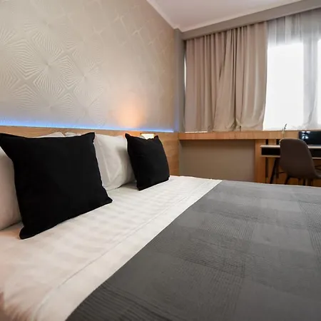 Downtown Comfort: Minimalist Studio On Magheru Boulevard Apartment Bucharest