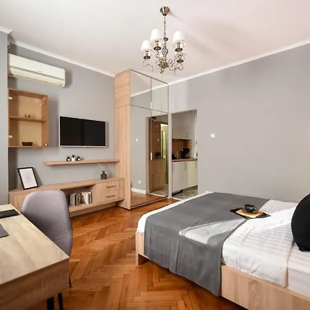 Downtown Comfort: Minimalist Studio On Magheru Boulevard